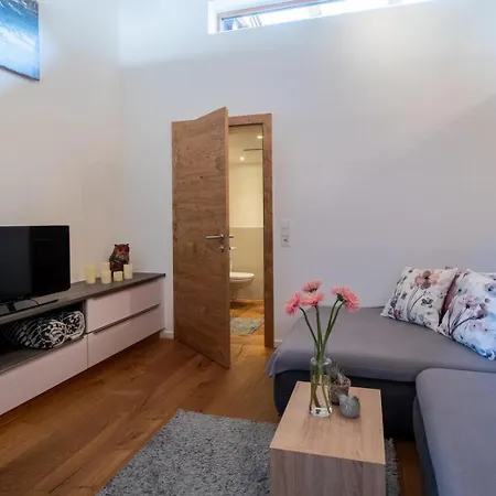 Kirchmair Apartment *